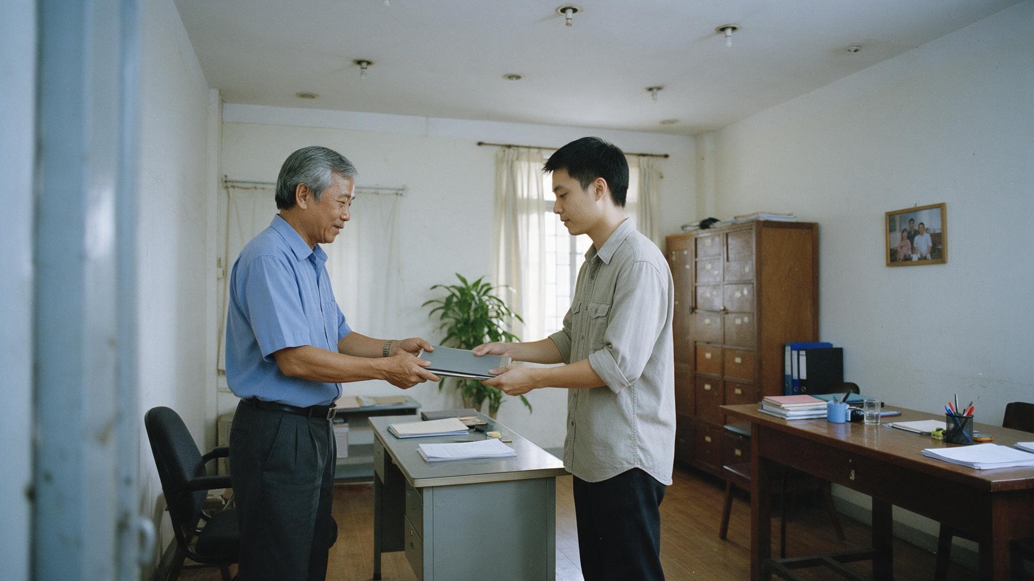 Phân quyền không phải buông tay